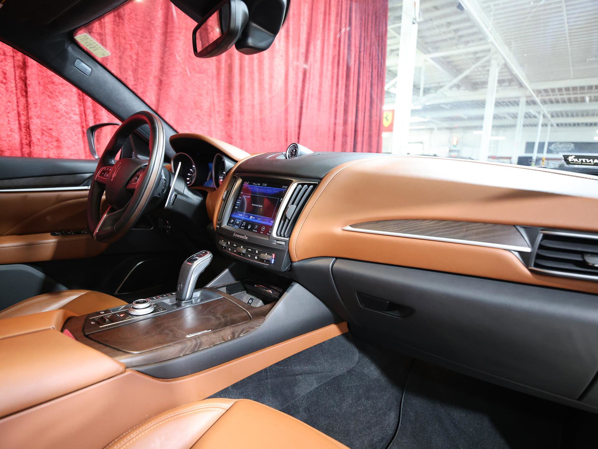 Used 2020 Maserati Levante S GranLusso image 26