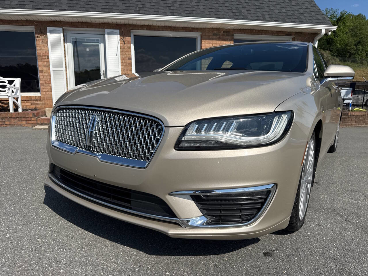 Used 2017 Lincoln MKZ Reserve AWD/4WD image 4