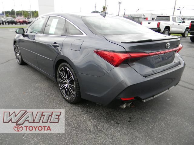 Used 2019 Toyota Avalon Touring w/ All Weather Liner Package FWD image 4