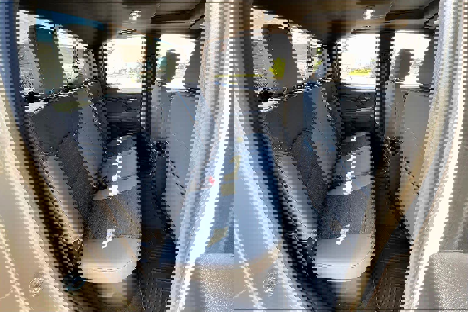 Used 2024 Chevrolet Colorado ZR2 w/ Technology Package AWD/4WD image 19