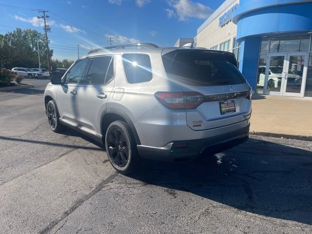New 2026 Honda Pilot Black Edition image 8