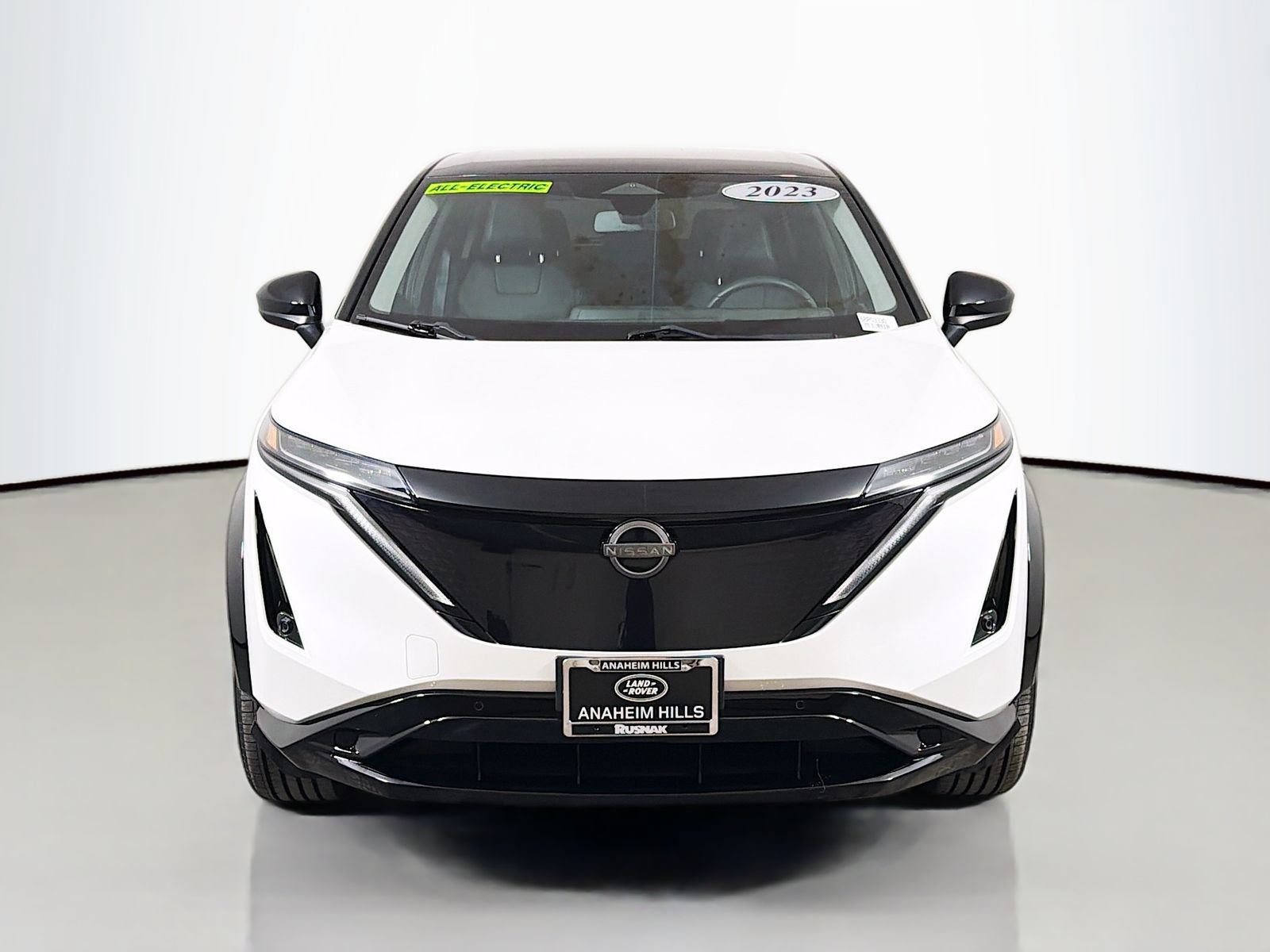 Used 2023 Nissan Ariya FWD image 8