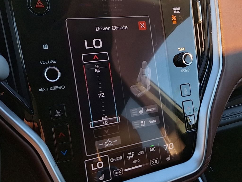 Used 2022 Subaru Outback Touring w/ Popular Package #2 image 23