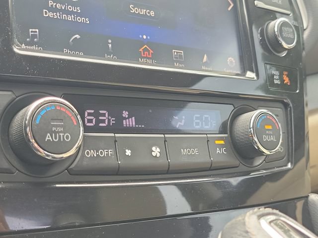Used 2016 Nissan Maxima 3.5 SV w/ Interior Lighting Package FWD image 25
