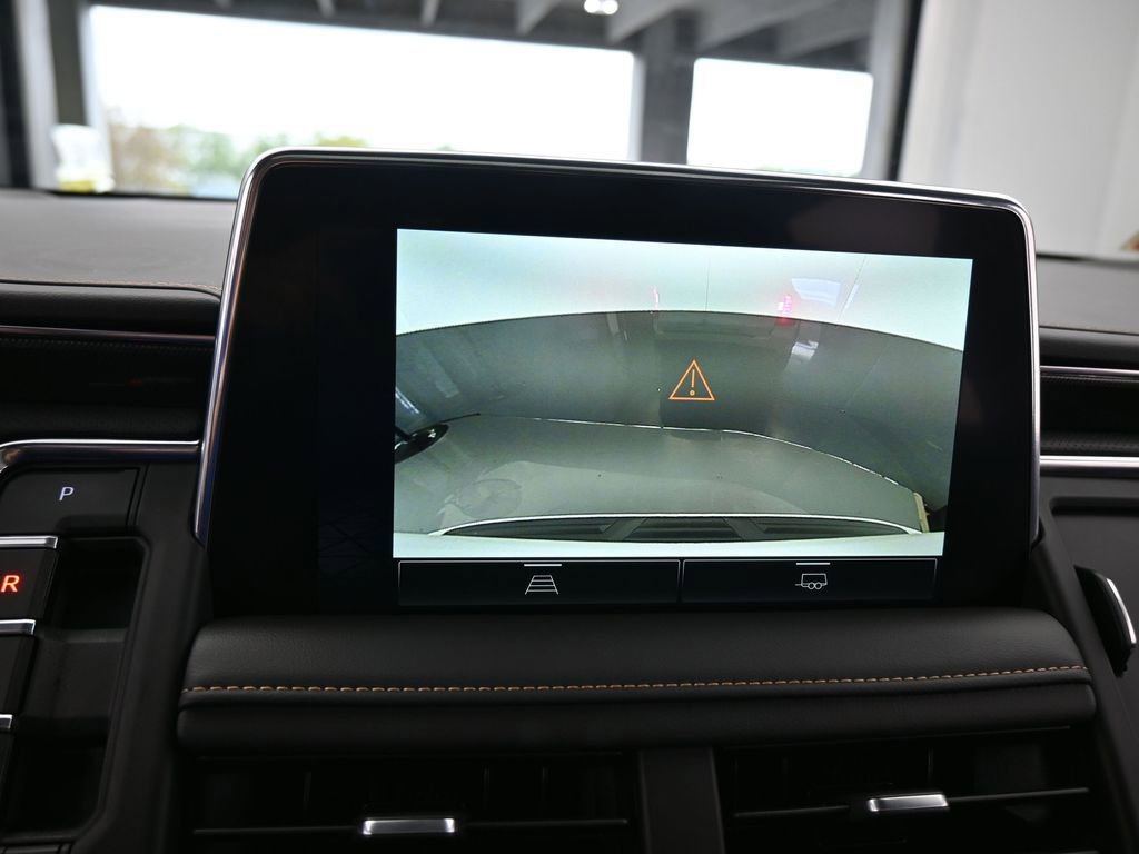 Used 2023 GMC Yukon XL AT4 image 22