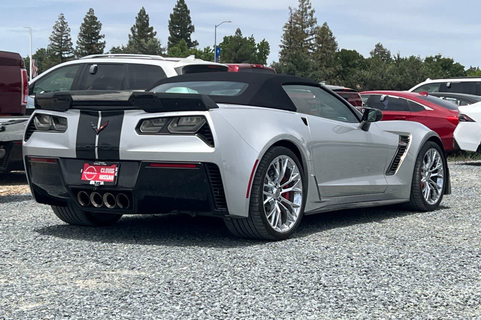 Used 2018 Chevrolet Corvette Z06 RWD image 3
