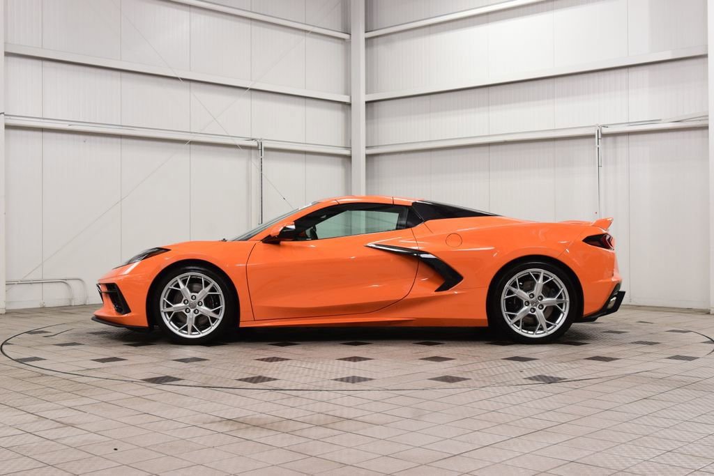 Used 2023 Chevrolet Corvette Stingray Premium Conv w/ Z51 Performance Package RWD image 4