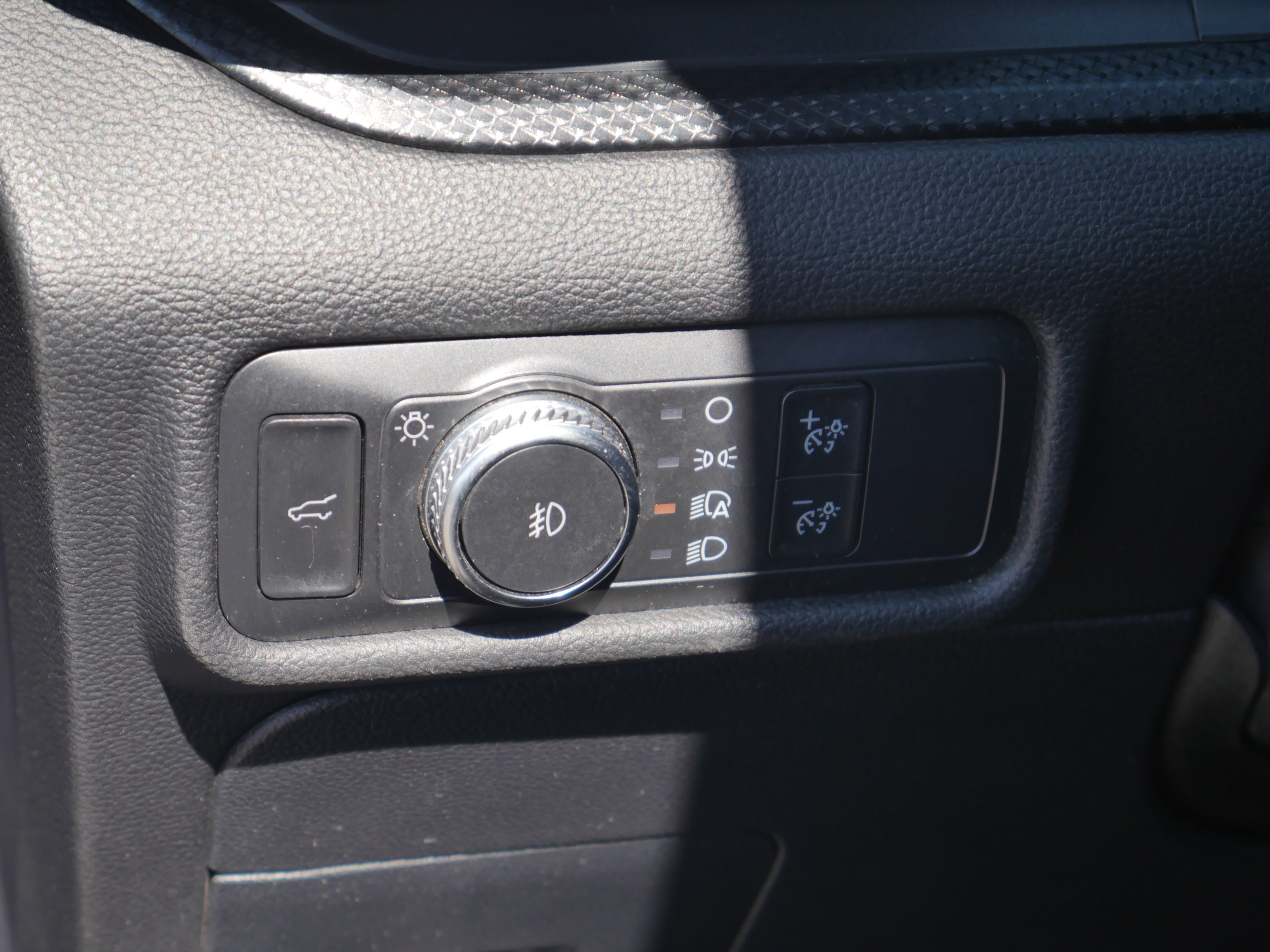 Certified 2020 Ford Explorer ST AWD/4WD image 5