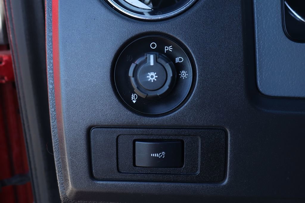 Used 2014 Ford F150 XLT w/ XLT Chrome Package image 24