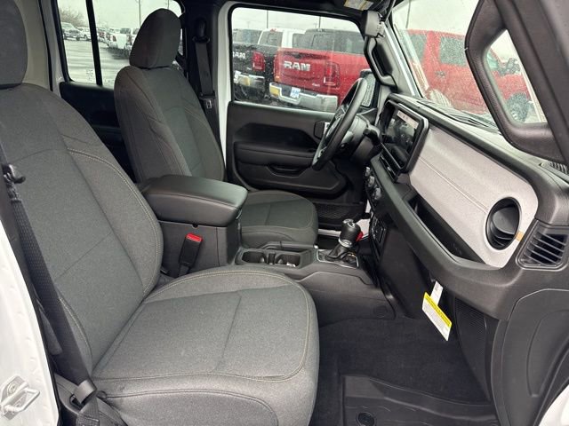Used 2025 Jeep Wrangler Sport AWD/4WD image 5