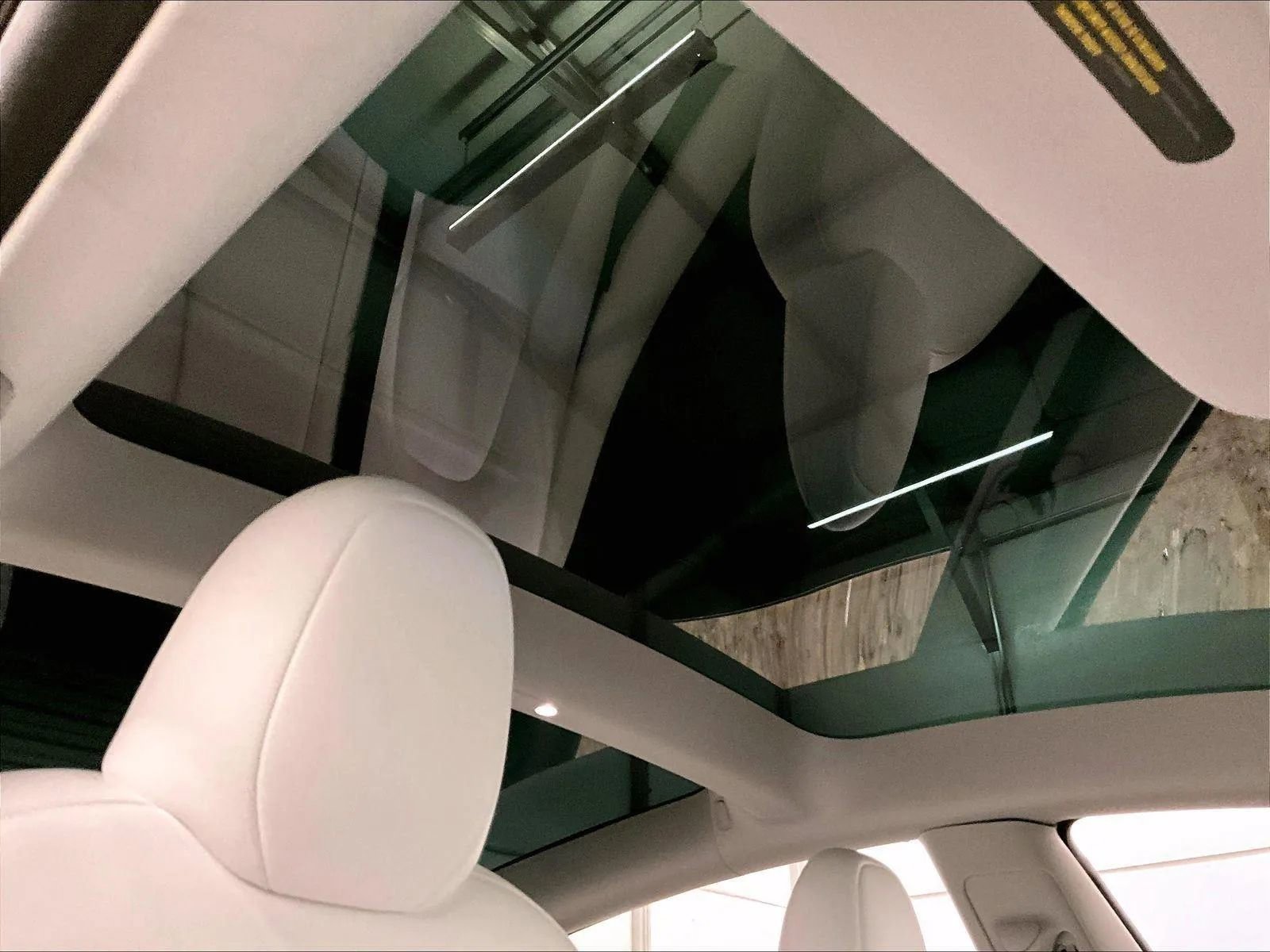 Used 2023 Tesla Model 3 Standard Range image 21