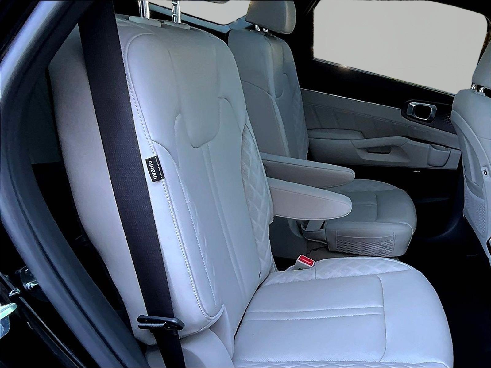 Certified 2025 Kia Sorento SX Prestige AWD/4WD image 25