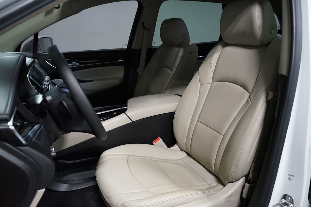 Used 2020 Buick Enclave Essence FWD image 26