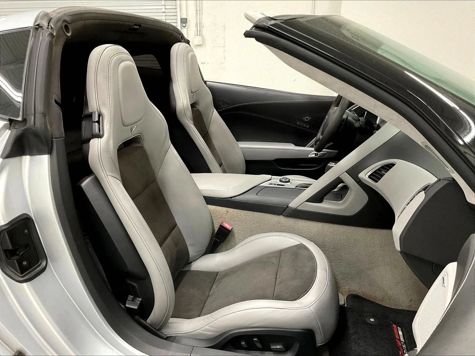 Used 2017 Chevrolet Corvette Grand Sport RWD image 12