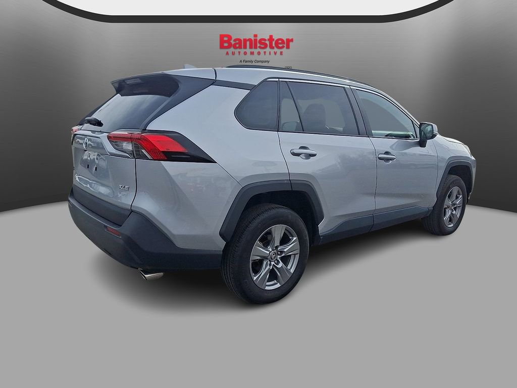 Used 2024 Toyota RAV4 XLE image 4
