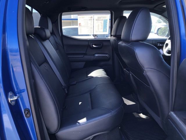 Used 2018 Toyota Tacoma Limited image 32