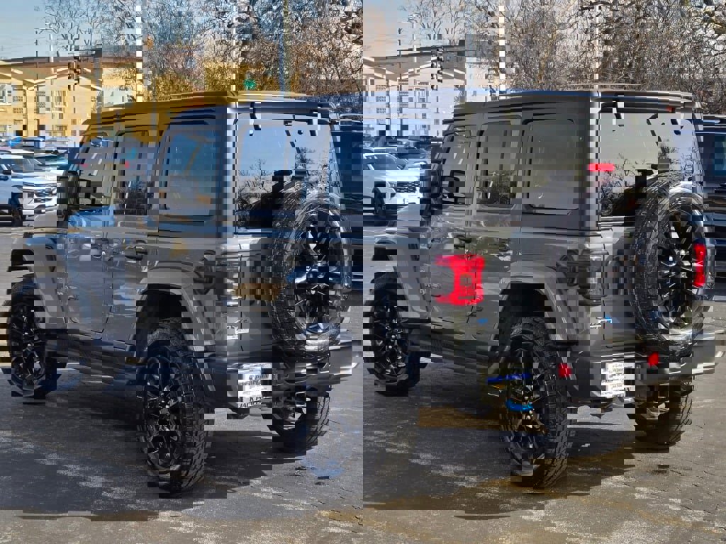 Used 2022 Jeep Wrangler Unlimited Sahara 4xe w/ Cold Weather Group image 14