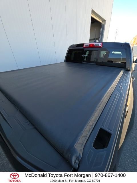 Used 2023 Chevrolet Colorado Z71 image 17