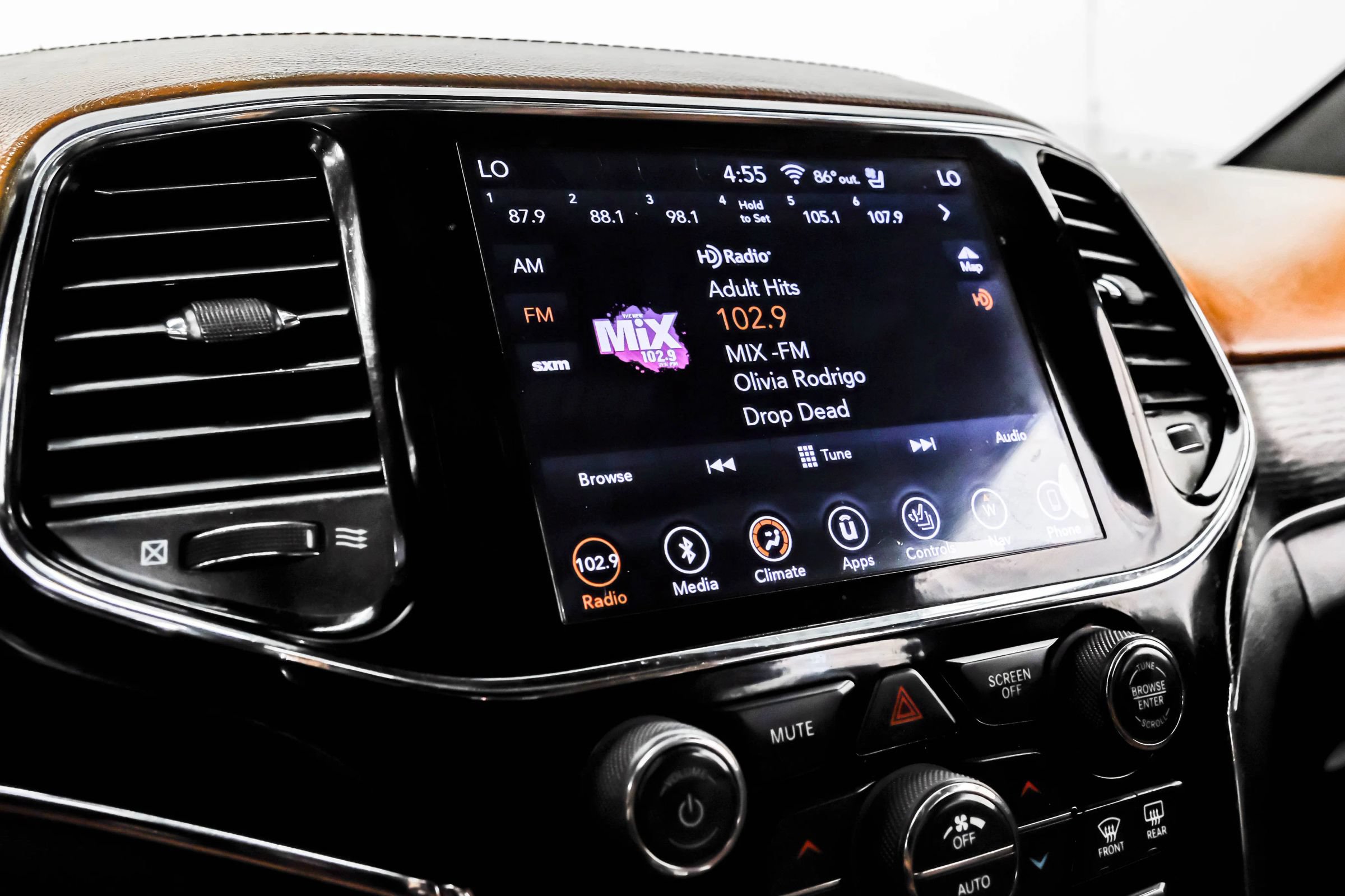 Used 2019 Jeep Grand Cherokee Summit w/ Platinum Series Group AWD/4WD image 37