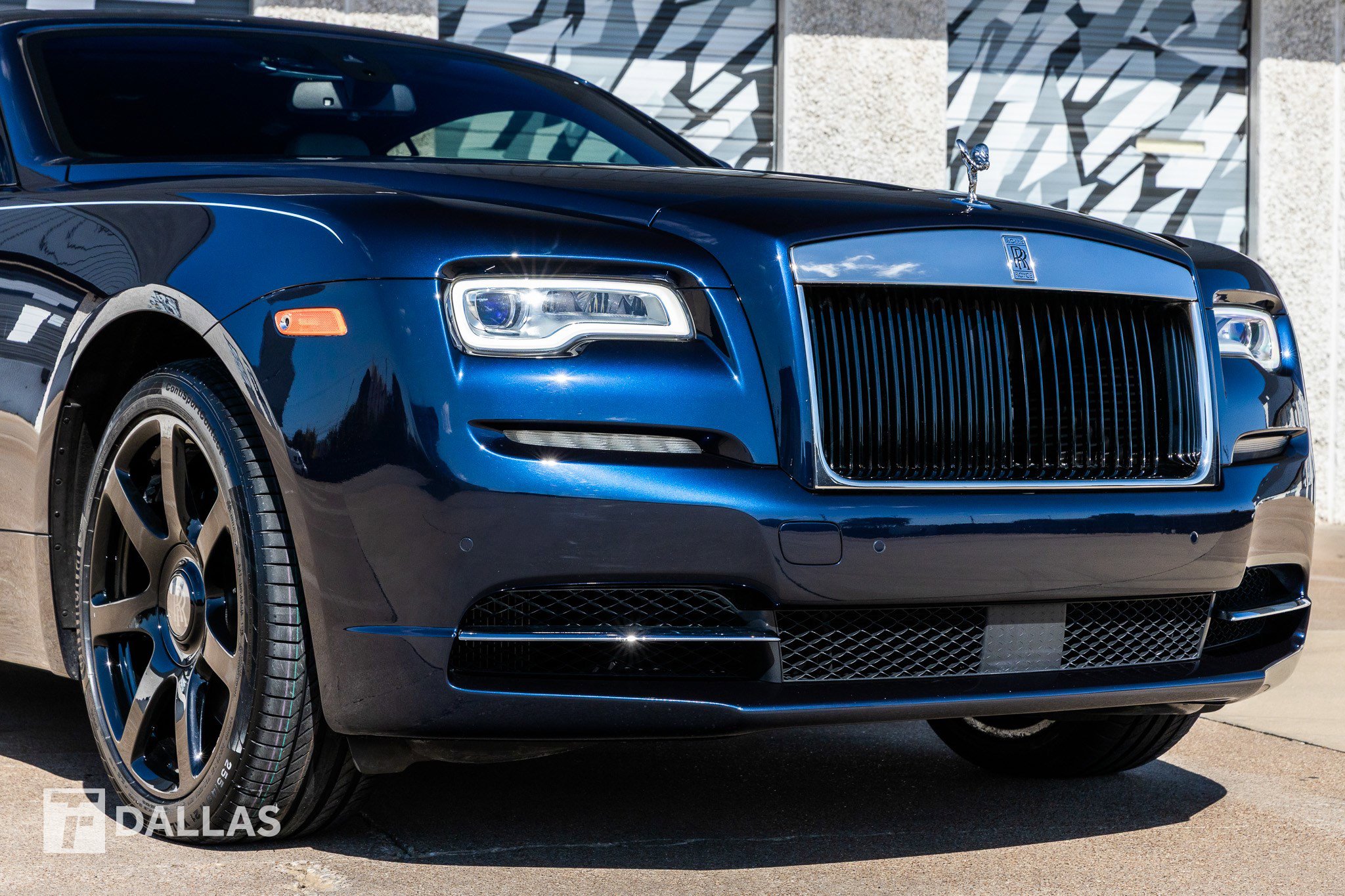 Used 2020 Rolls-Royce Wraith image 2