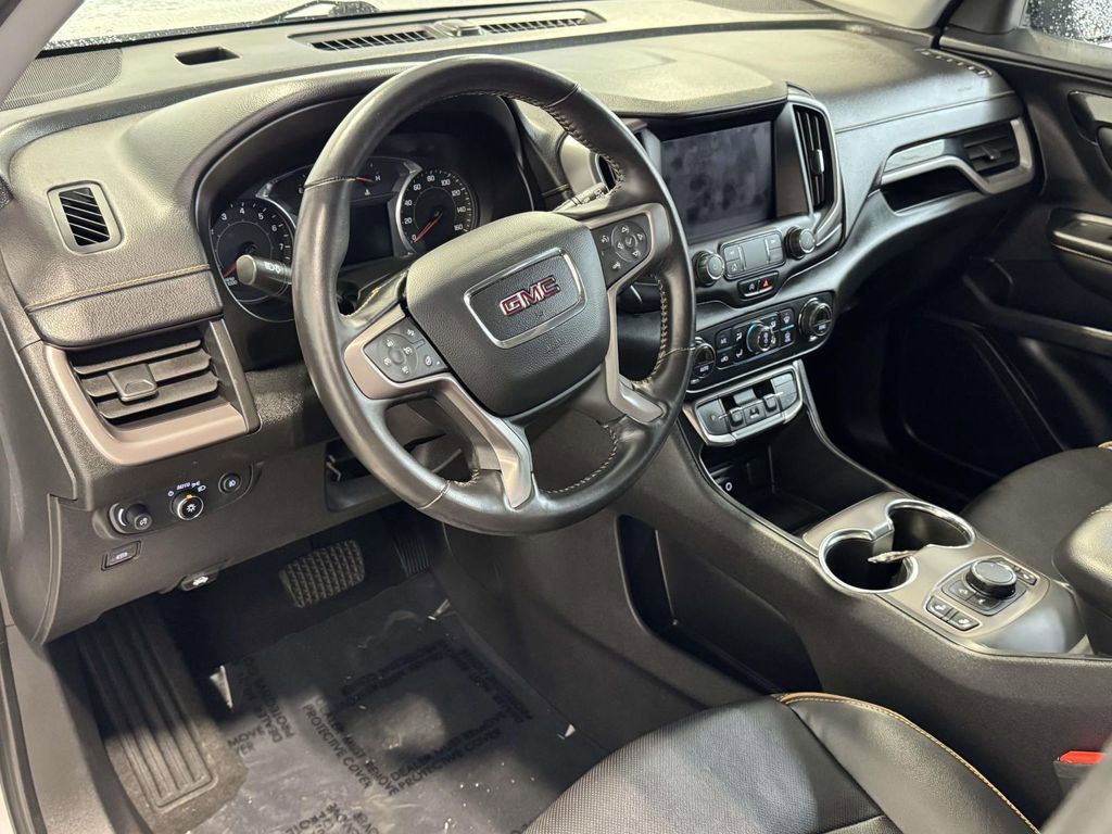 Used 2022 GMC Terrain AT4 image 16