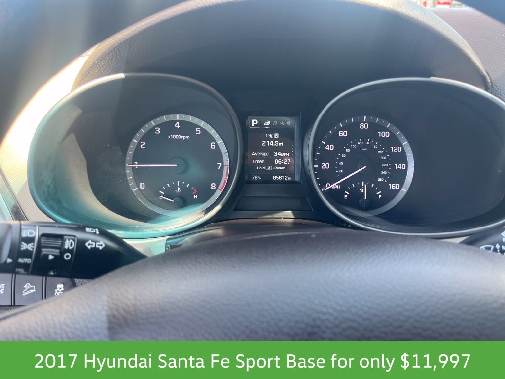 Used 2017 Hyundai Santa Fe Sport FWD image 19