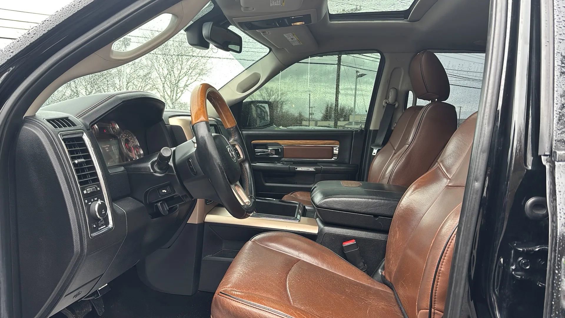 Used 2014 RAM 1500 Laramie Longhorn w/ Convenience Group image 16