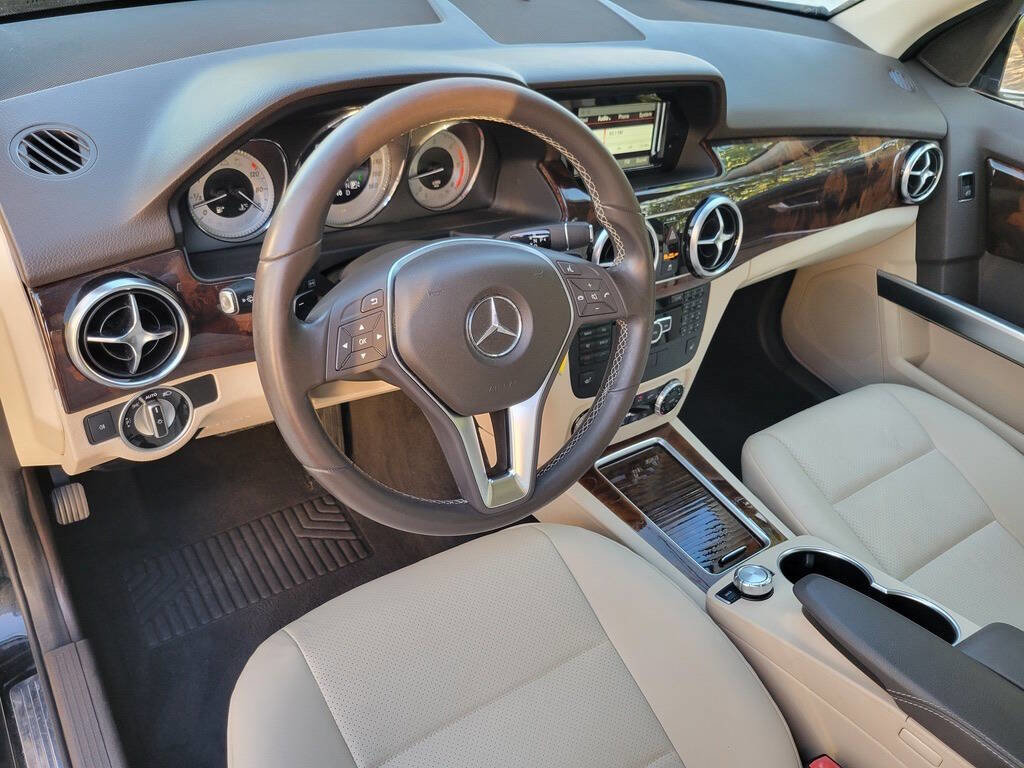 Used 2015 Mercedes-Benz GLK 250 GLK 250 BlueTEC AWD 4MATIC 4dr image 17