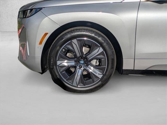 Used 2026 BMW iX xDrive45 image 10