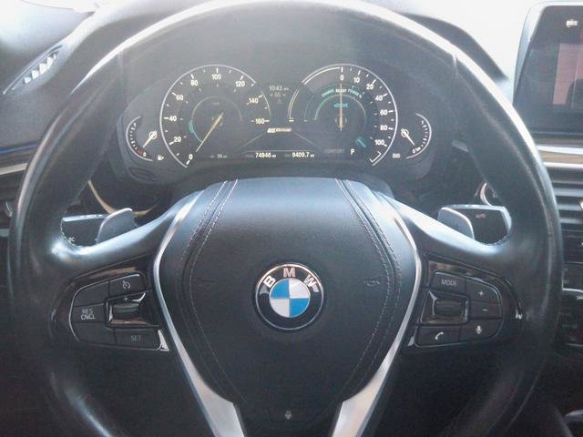 Used 2018 BMW 530e xDrive w/ Premium Package 2 image 11