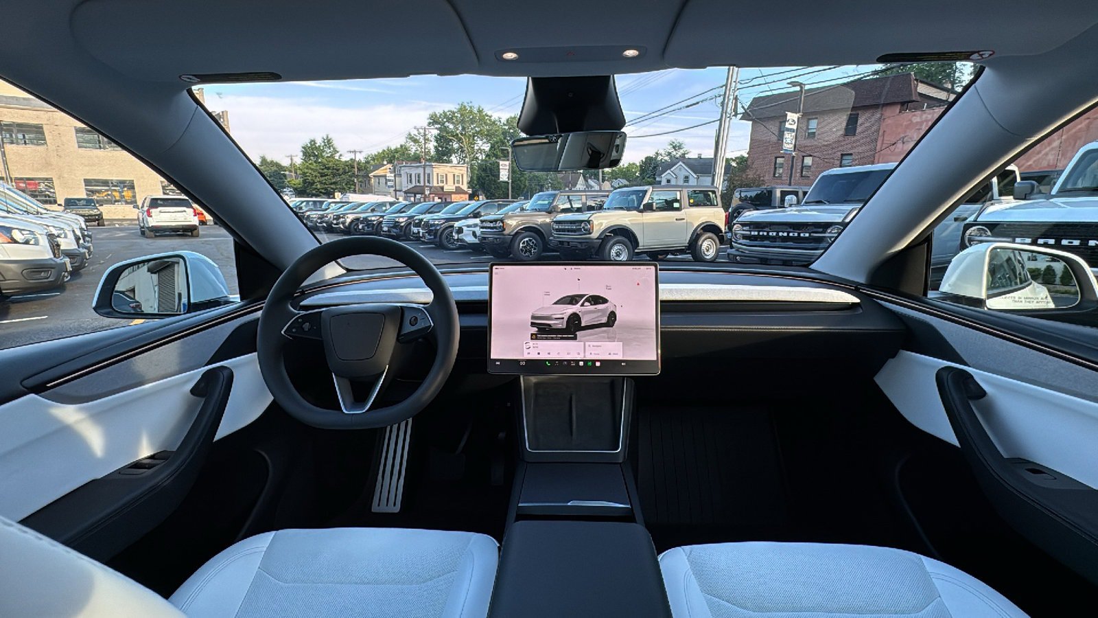 Used 2026 Tesla Model Y 2WD image 26