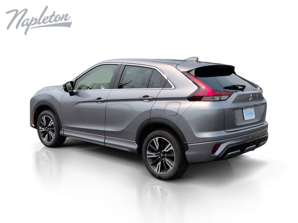 Used 2024 Mitsubishi Eclipse Cross SEL AWD/4WD image 3