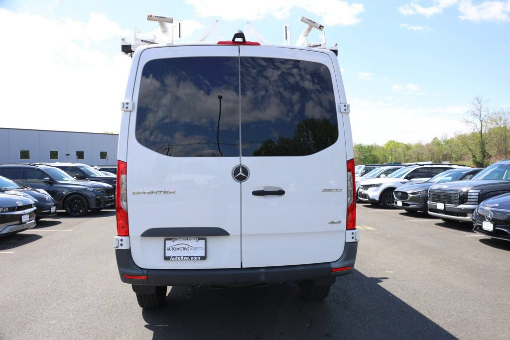 Used 2022 Mercedes-Benz Sprinter 2500 image 4