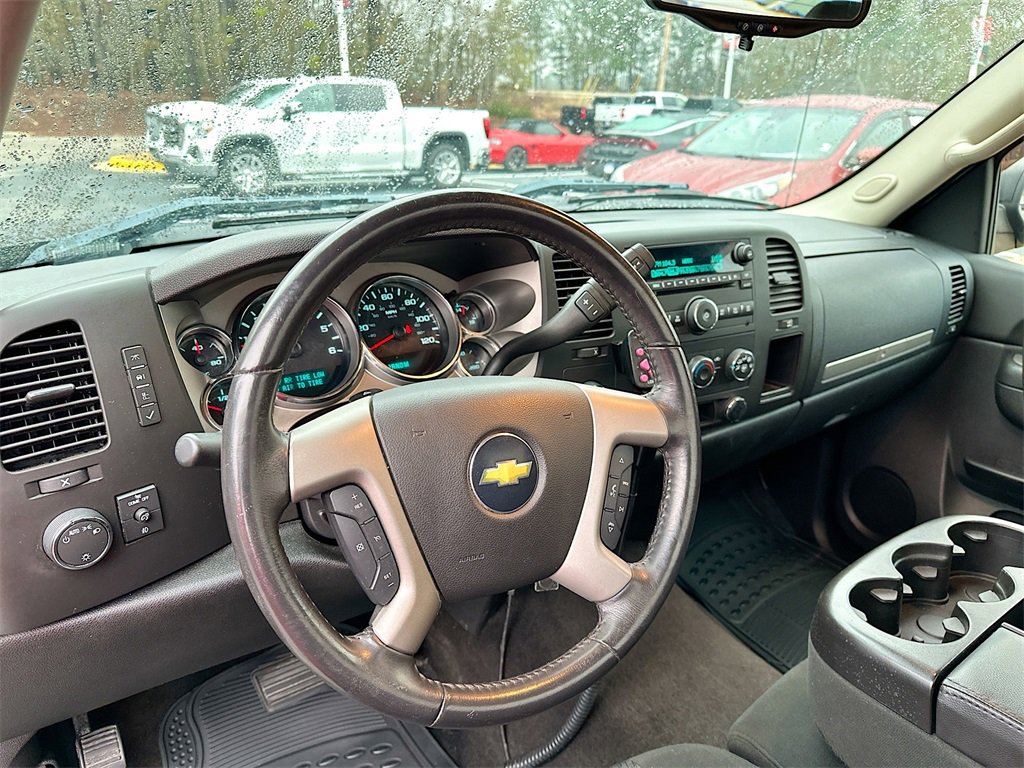 Used 2011 Chevrolet Silverado 1500 LT w/ Interior Plus Package image 9