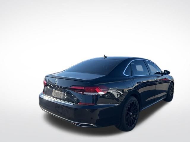 Used 2022 Volkswagen Passat 2.0T SE image 5