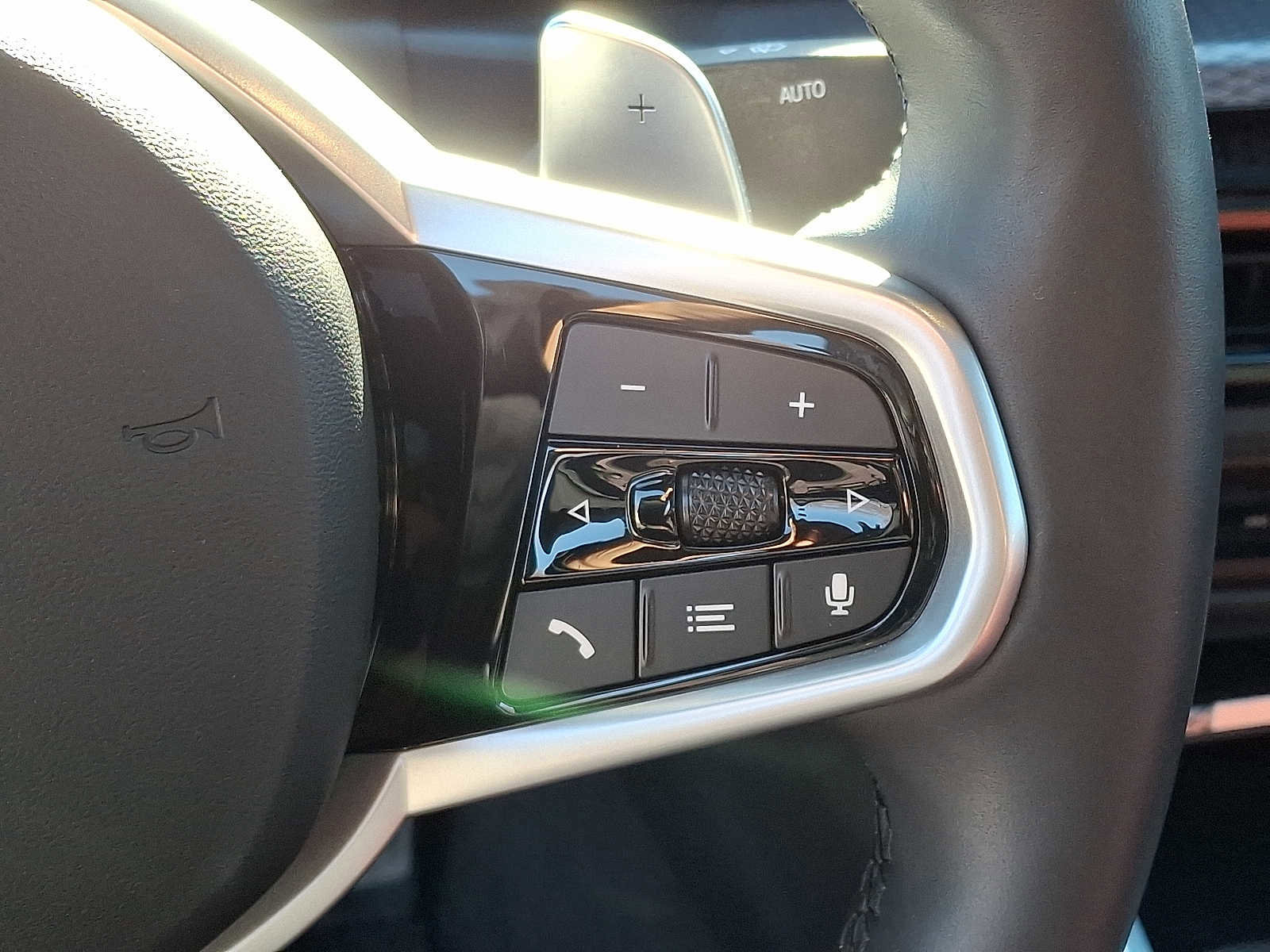 Used 2025 BMW 430i xDrive Coupe w/ M Sport Package image 23