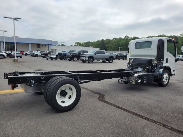 New 2024 Chevrolet Low Cab Forward 5500XD RWD image 4