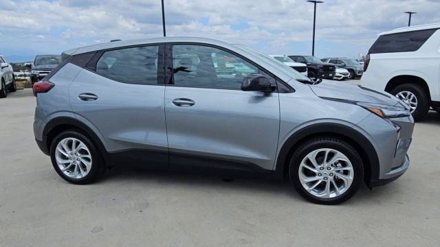 New 2027 Chevrolet Bolt LT w/ LPO, All-Weather Package FWD image 9