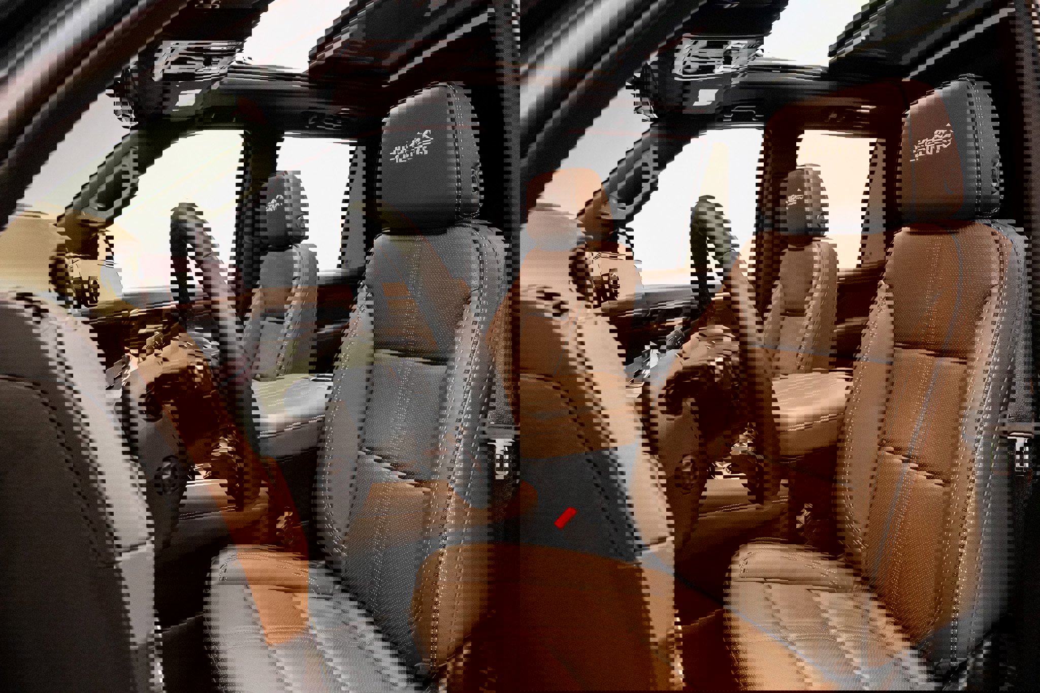 Used 2025 Chevrolet Tahoe High Country image 22