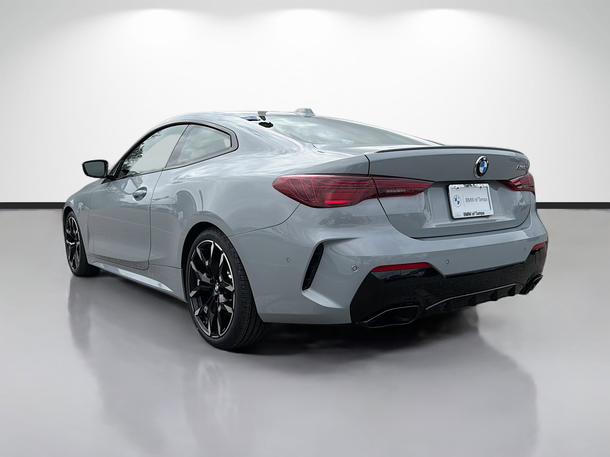 Used 2026 BMW M440i Coupe image 5