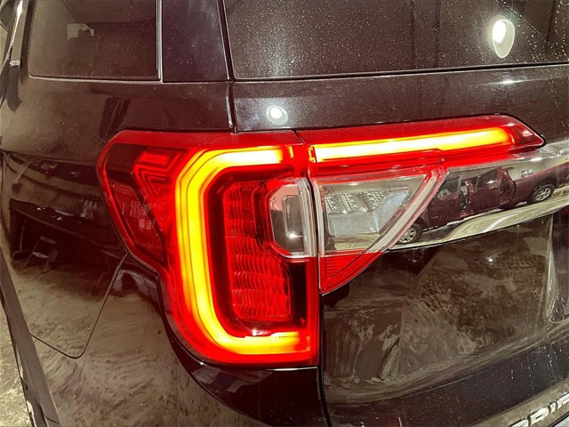 Used 2022 GMC Acadia SLE image 32