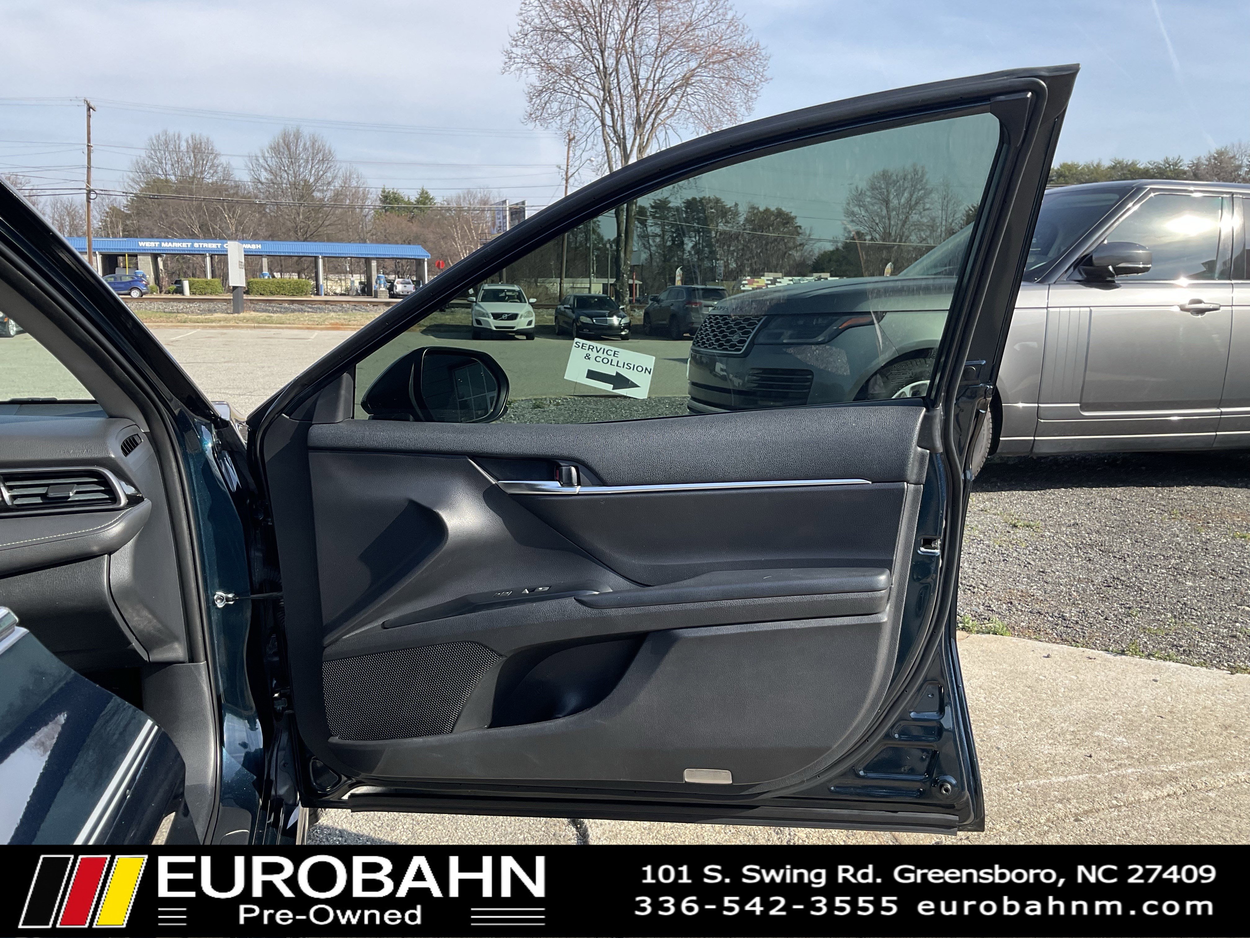 Used 2019 Toyota Camry SE image 22