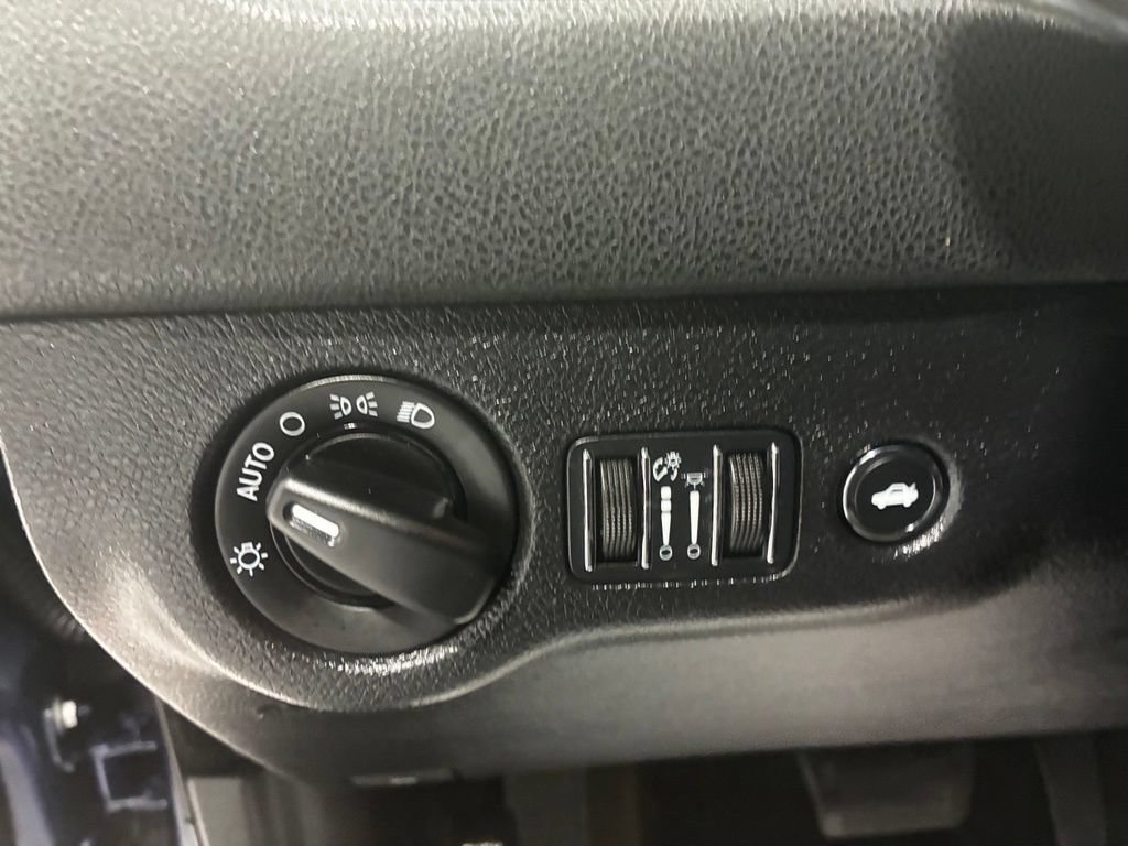 Used 2014 Dodge Charger SE w/ Sport Appearance Group RWD image 15