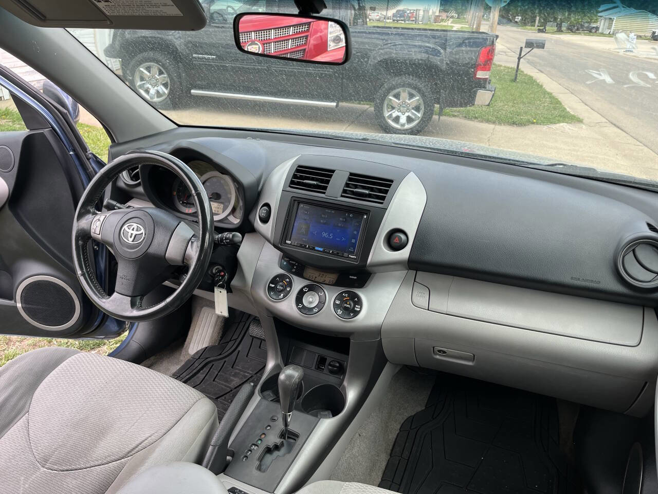 Used 2007 Toyota RAV4 Limited AWD/4WD image 11
