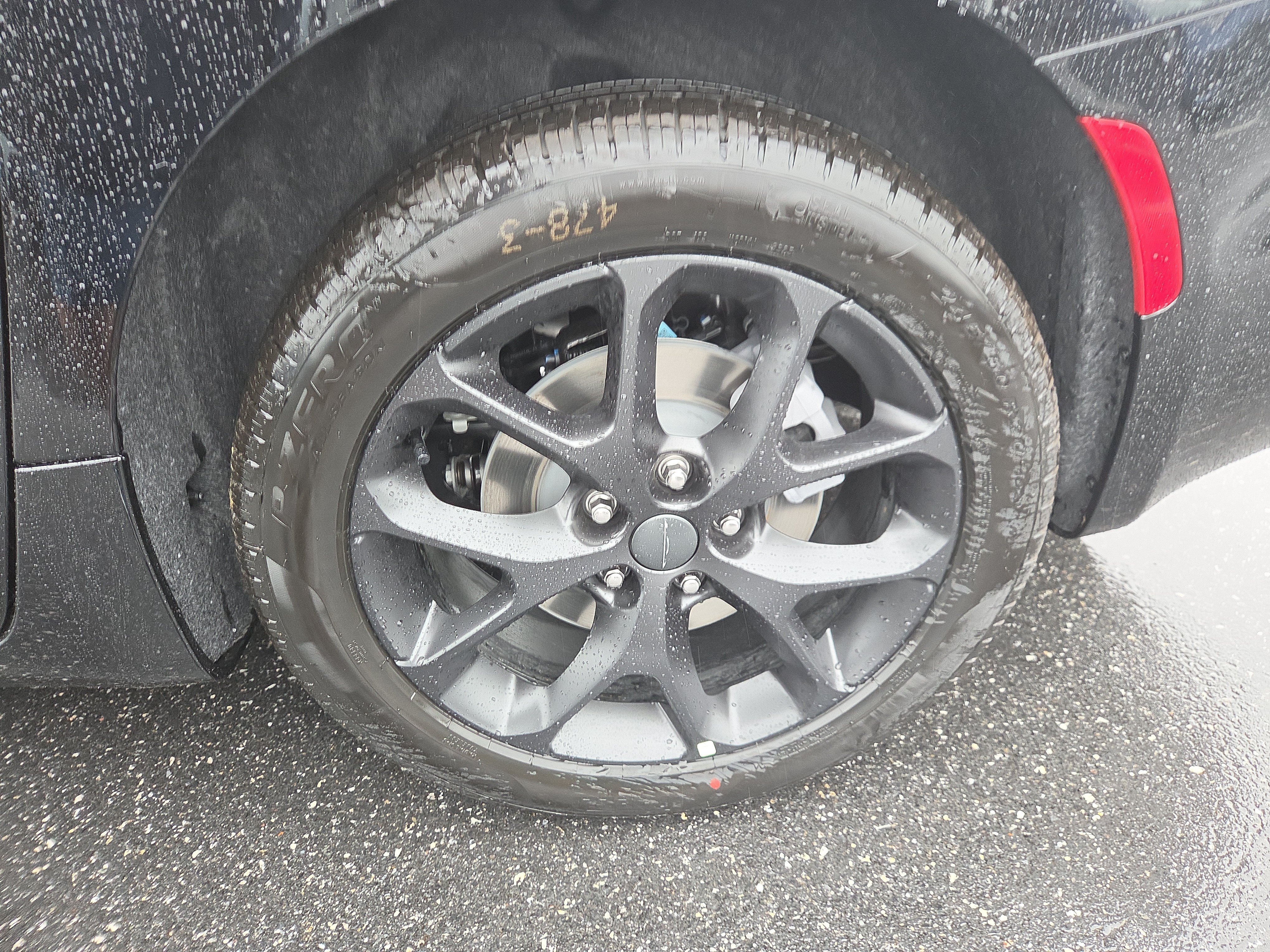 New 2027 Chrysler Pacifica Limited AWD/4WD image 26
