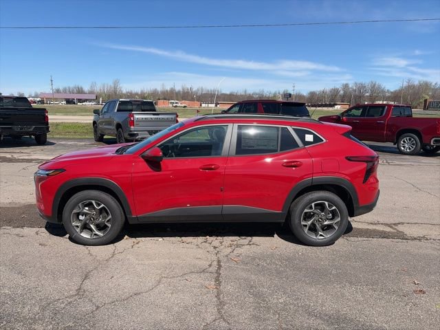 New 2026 Chevrolet Trax LT w/ Driver Confidence Package FWD image 3