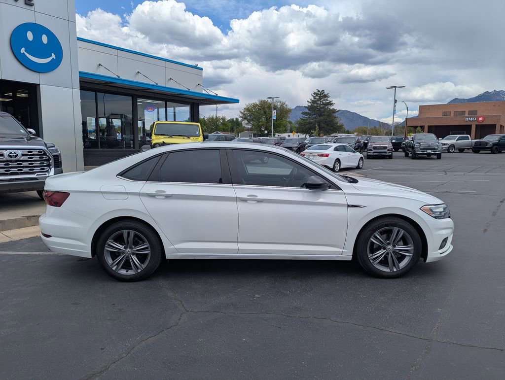 Used 2021 Volkswagen Jetta FWD image 2