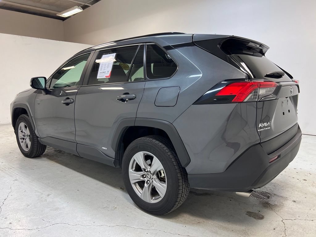 Used 2025 Toyota RAV4 LE AWD/4WD image 11
