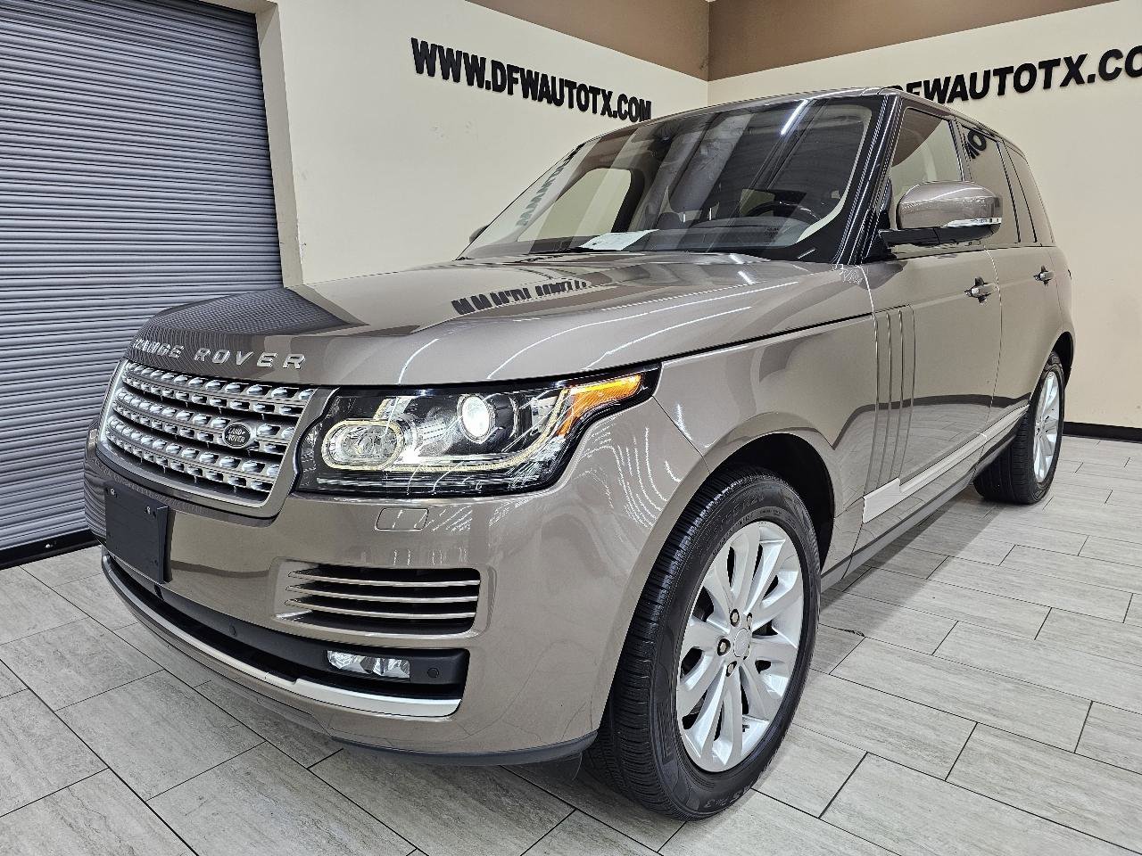 Used 2016 Land Rover Range Rover HSE image 2