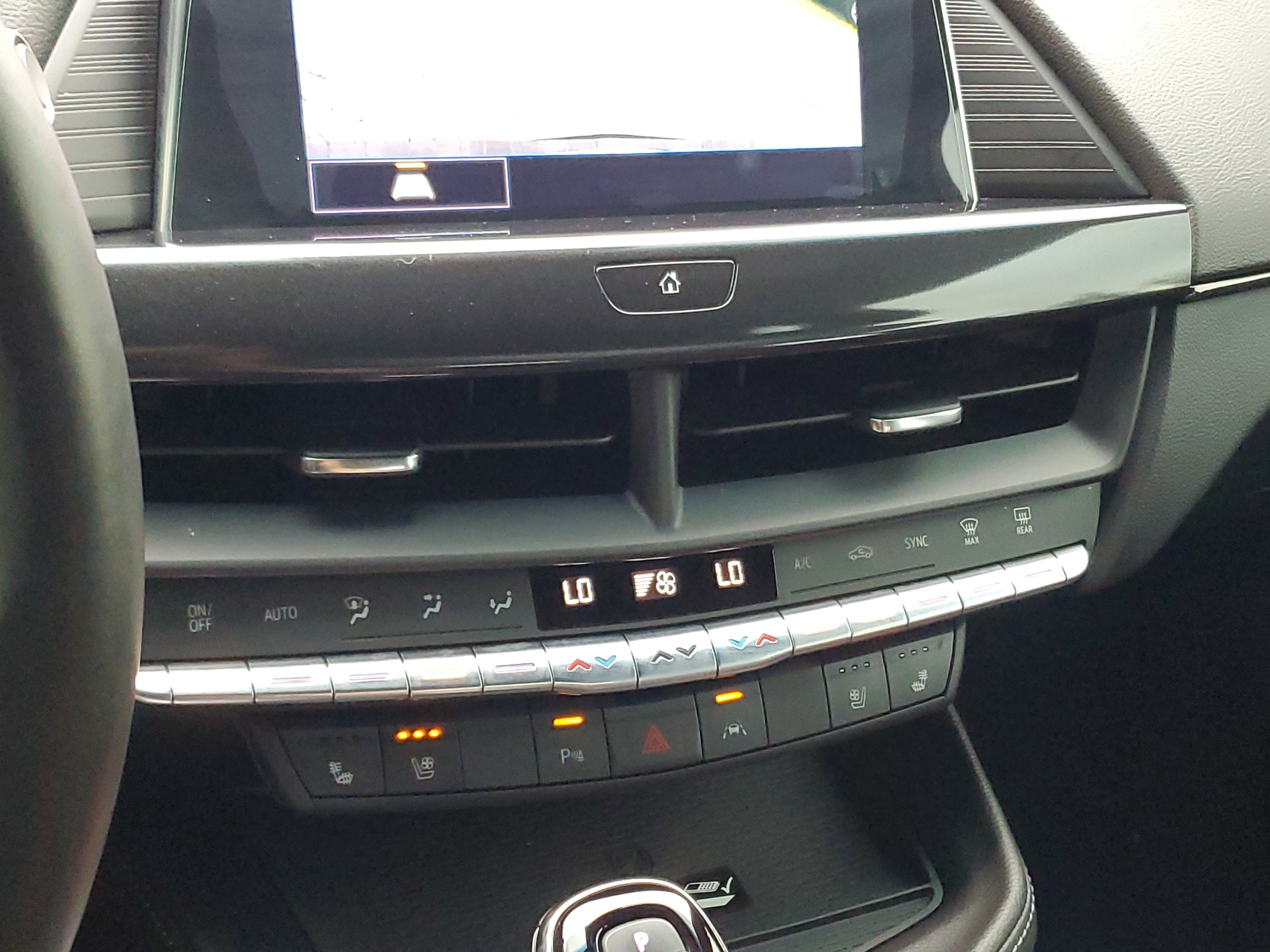 Used 2022 Cadillac CT4 V w/ Climate Package RWD image 29